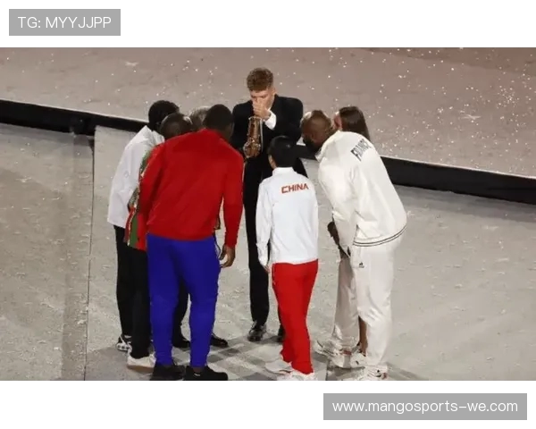 奥运赛场精彩瞬间点燃全球观众激情与热议